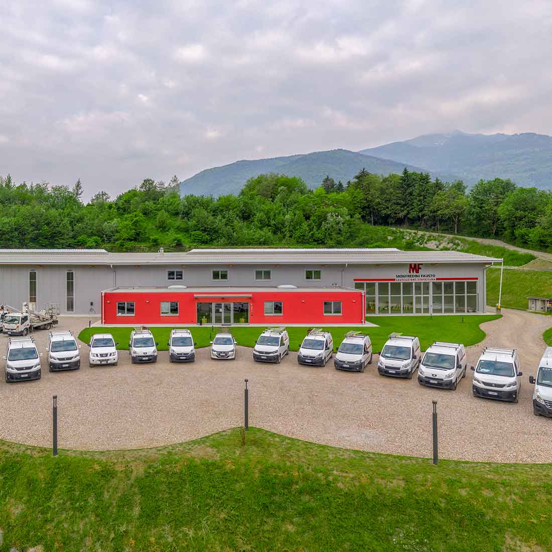 mezzi azienda monfredini fausto